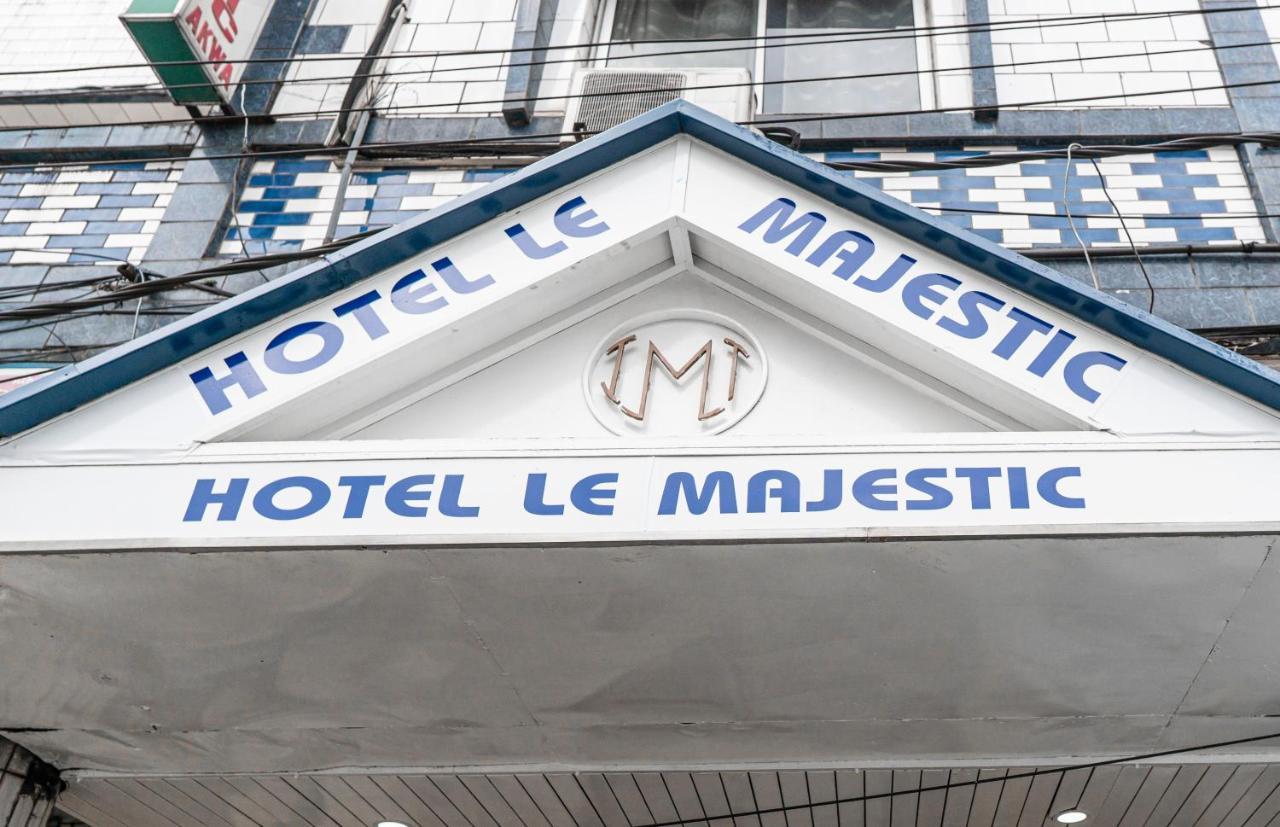 Hotel Le Majestic Douala Exteriér fotografie